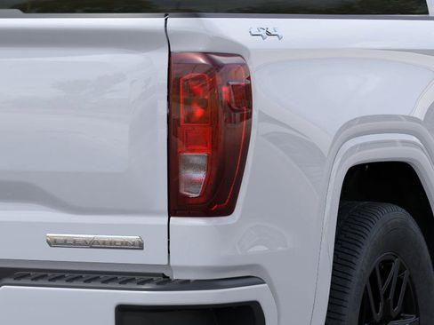 New 2025 GMC Sierra 1500 Elevation w/ LPO, Elevation Black Package AWD/4WD image 11