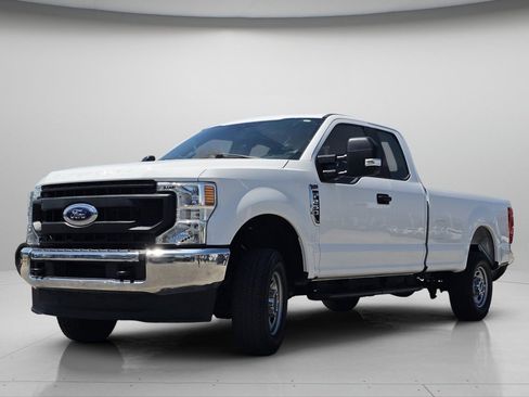 Used 2022 Ford F250 XL w/ Power Equipment Group AWD/4WD image 17