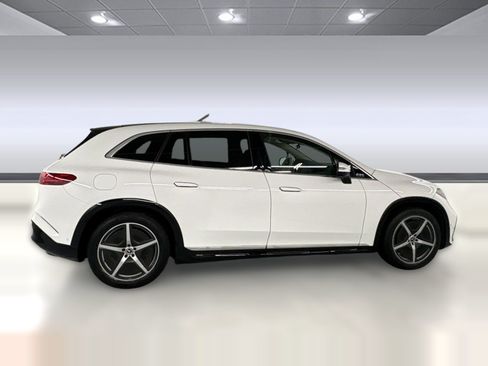 Certified 2023 Mercedes-Benz EQS 580 4MATIC SUV image 8