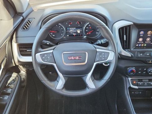 Used 2024 GMC Terrain SLE w/ Driver Convenience Package image 12