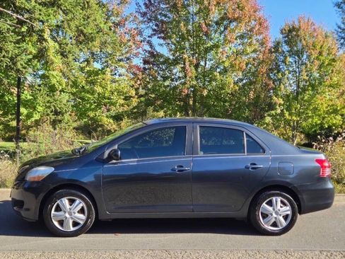 Used 2007 Toyota Yaris S image 9