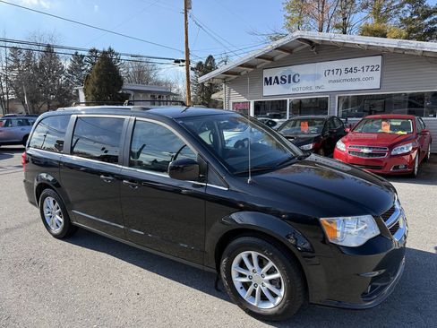 Used 2019 Dodge Grand Caravan SXT image 29