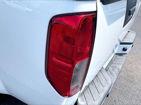 Used 2020 Nissan Frontier SV RWD image 26