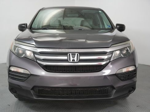 Used 2016 Honda Pilot LX image 3