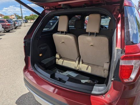 Used 2017 Ford Explorer Limited w/ Equipment Group 301A AWD/4WD image 28