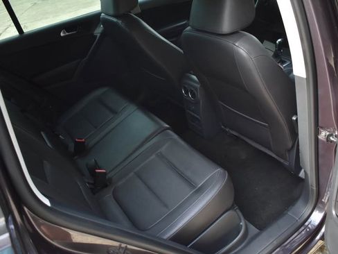 Used 2016 Volkswagen Tiguan S image 13