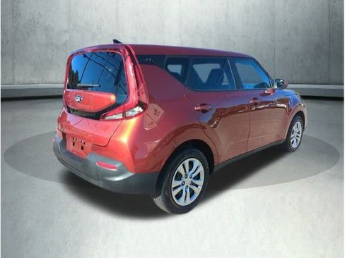 Used 2021 Kia Soul LX image 6