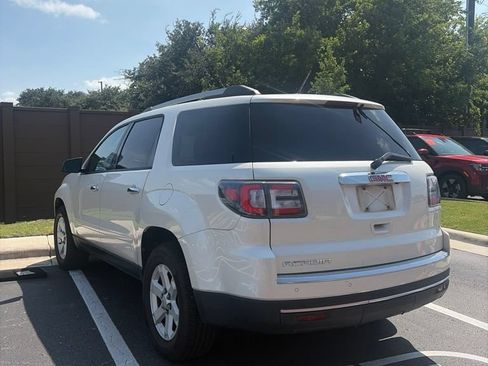 Used 2015 GMC Acadia SLE FWD image 6