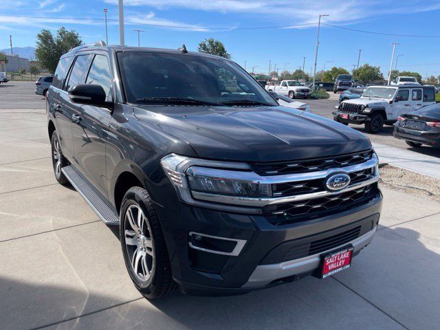 Used 2023 Ford Expedition Limited AWD/4WD image 6