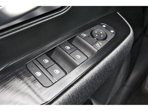 Used 2026 Nissan Kicks SV FWD image 19