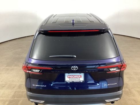 Used 2025 Toyota Grand Highlander AWD Hybrid image 7