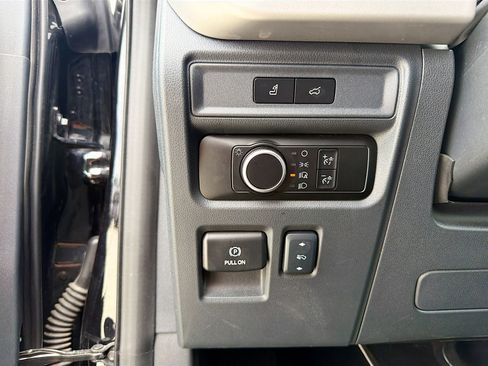 Used 2024 Ford Expedition Max XLT AWD/4WD image 11