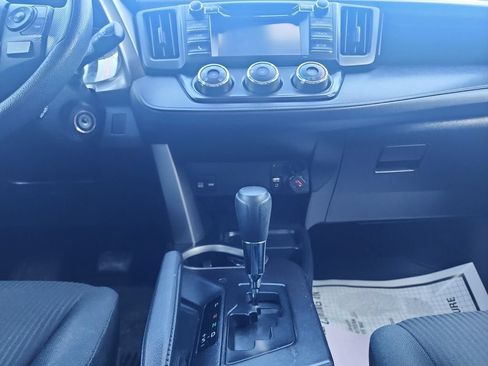 Used 2018 Toyota RAV4 LE w/ All Weather Liner Package AWD/4WD image 12