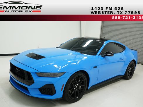 Used 2024 Ford Mustang GT Premium RWD image 1