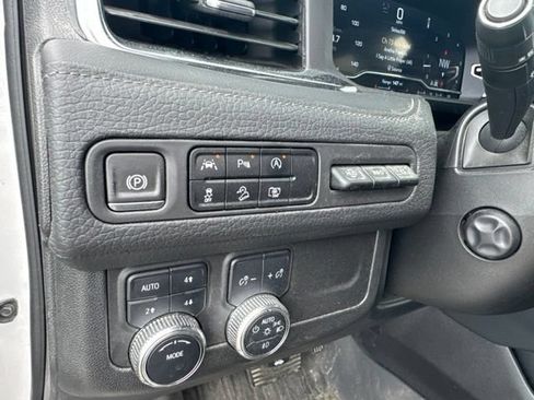 Used 2024 GMC Yukon Denali w/ LPO, Floor Liner Package AWD/4WD image 21