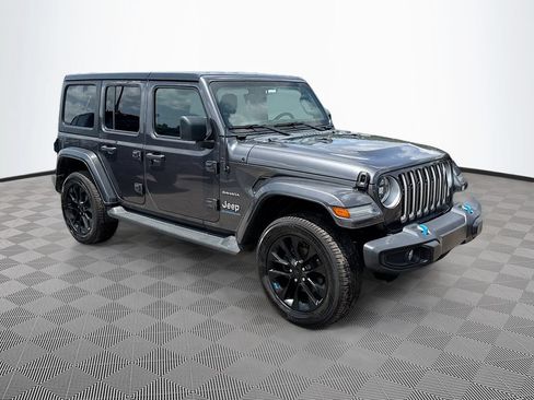 Used 2023 Jeep Wrangler Unlimited Sahara AWD/4WD image 4