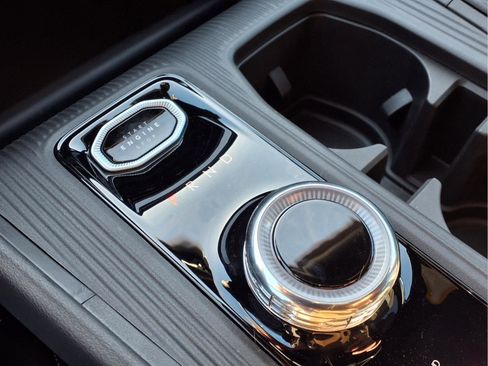 New 2026 Jeep Cherokee Laredo image 14