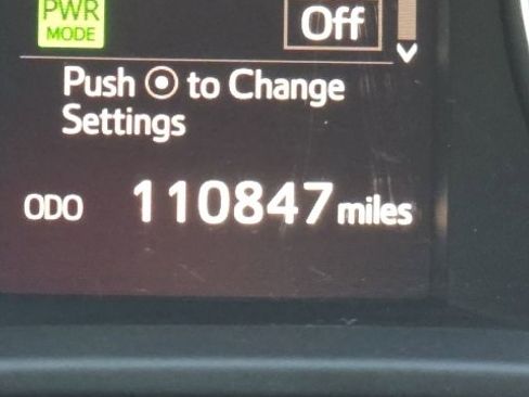 Used 2019 Toyota Highlander Limited w/ Carpet Mat Package (TMS) image 9