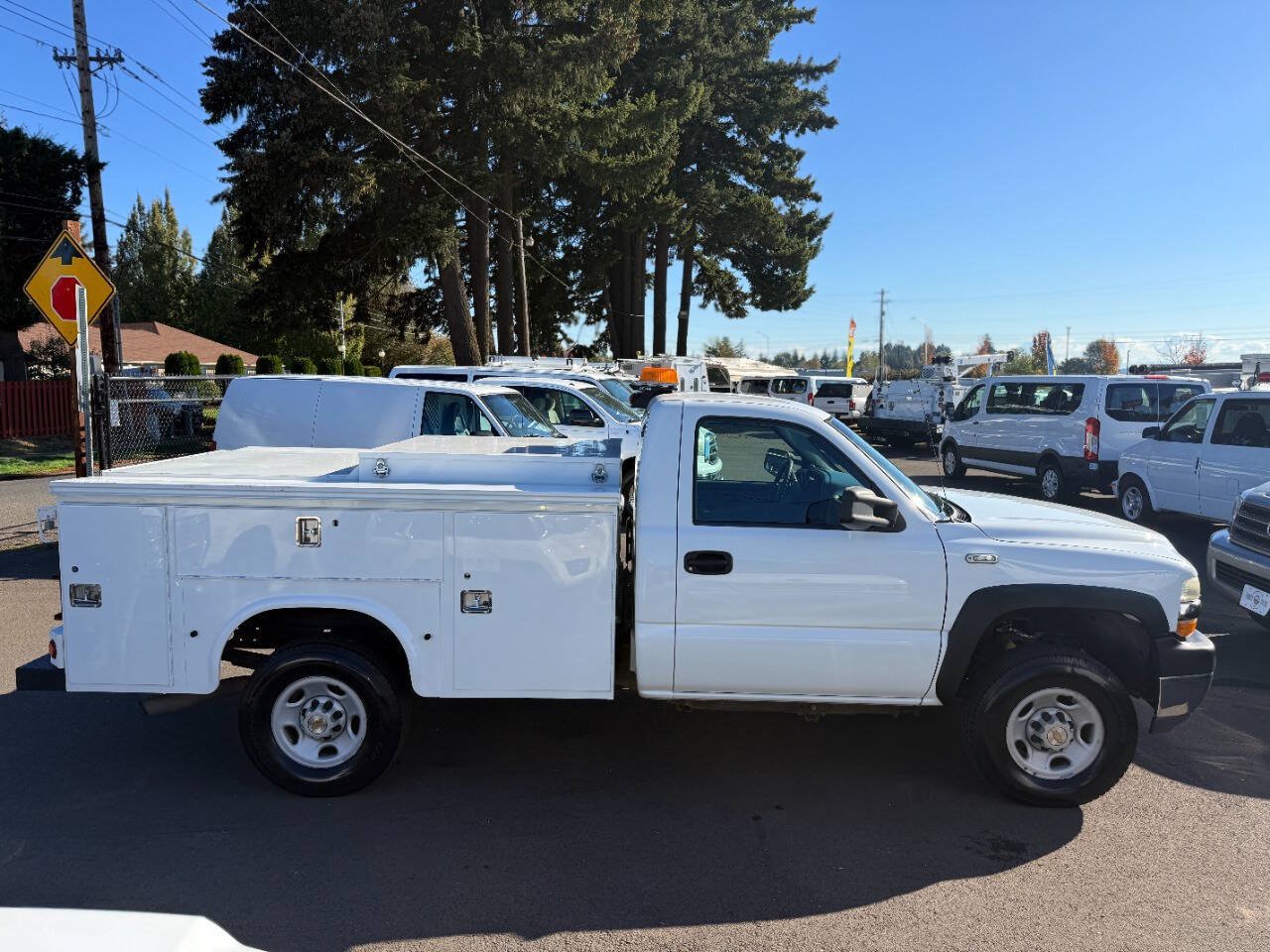 Used 2002 Chevrolet Silverado 2500 2WD Regular Cab image 5