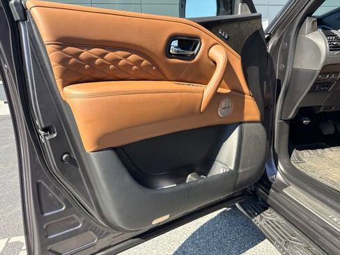 Used 2023 INFINITI QX80 Sensory w/ Cargo Package AWD/4WD image 12