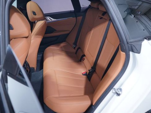 Used 2023 BMW i4 eDrive35 w/ Premium Package RWD image 10
