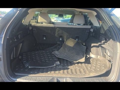 Used 2023 Subaru Outback Premium AWD/4WD image 6