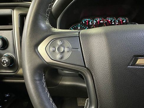 Used 2018 Chevrolet Silverado 1500 LT w/ All Star Edition image 10