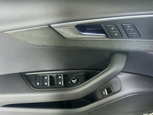 Used 2017 Audi A4 2.0T Premium w/ Convenience Package image 15