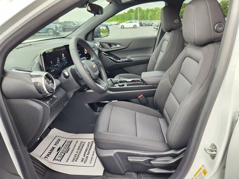 New 2026 Chevrolet Equinox LT FWD image 9