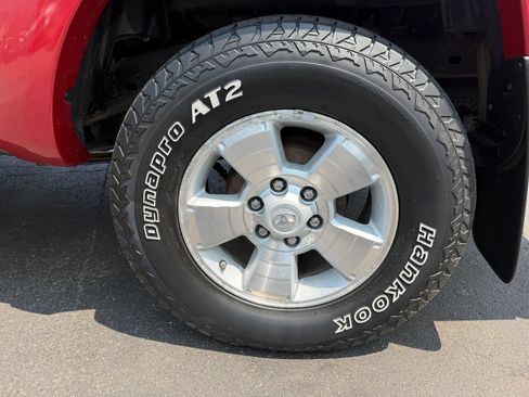 Used 2011 Toyota Tacoma 4x4 Access Cab V6 w/ TRD Sport Pkg image 16