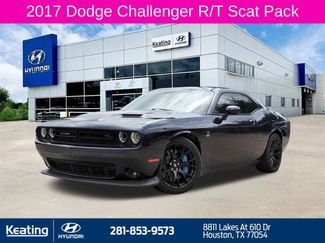 Used 2017 Dodge Challenger R/T Scat Pack w/ Dynamics Package RWD video 1