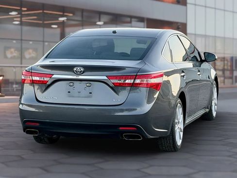 Used 2013 Toyota Avalon XLE image 9