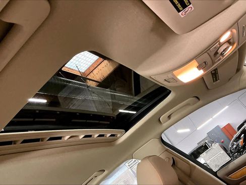 Used 2010 Audi A4 2.0T Premium image 23