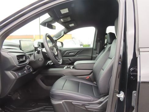 Used 2025 Chevrolet Silverado EV W/T AWD/4WD image 15