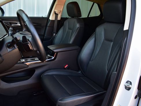 Used 2023 Buick Envision Essence image 17