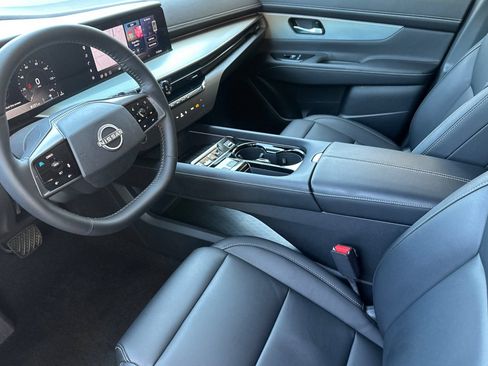 Used 2025 Nissan Murano SL AWD/4WD image 10