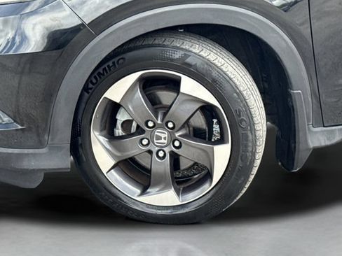 Used 2018 Honda HR-V EX image 45