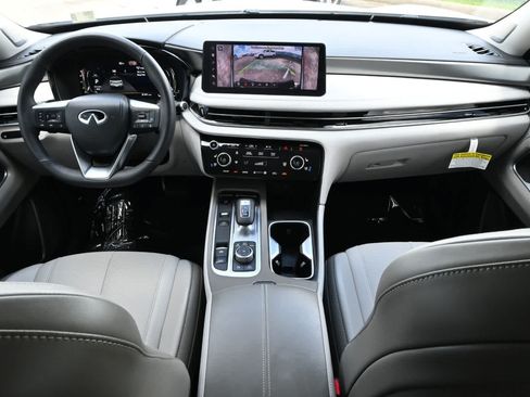 Certified 2026 INFINITI QX60 Luxe w/ Cargo Package FWD image 7