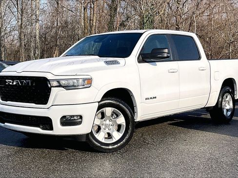 Used 2025 RAM 1500 Big Horn AWD/4WD image 3