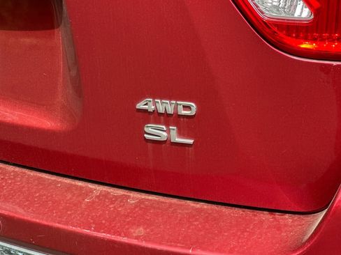 Used 2017 Nissan Pathfinder SL AWD/4WD image 28