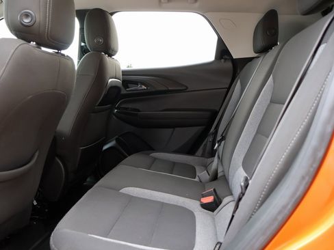 Used 2022 Chevrolet TrailBlazer LT w/ Driver Confidence Package image 18