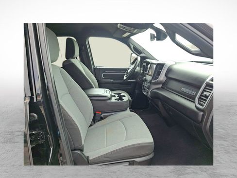 Used 2024 RAM 2500 Big Horn AWD/4WD image 11