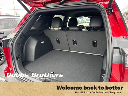 New 2026 Chevrolet Equinox ACTIV w/ Convenience Package III AWD/4WD image 35
