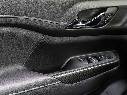 Used 2023 GMC Acadia SLT w/ LPO, Floor Liner Package image 14