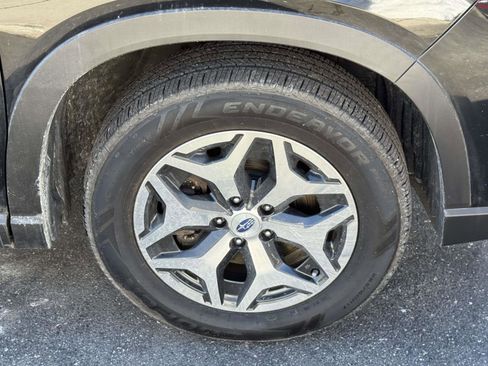 Used 2021 Subaru Forester Premium image 6