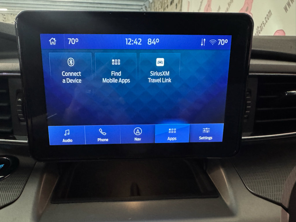 Used 2022 Ford Explorer XLT w/ Equipment Group 202A RWD image 32