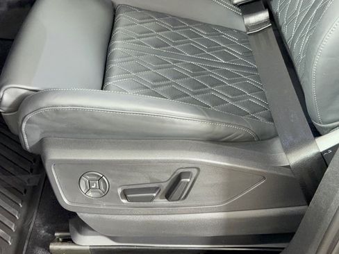 Certified 2025 Audi SQ5 Premium Plus w/ Premium Plus Package AWD/4WD image 16