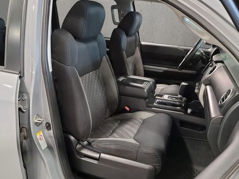 Used 2019 Toyota Tundra SR5 AWD/4WD image 39