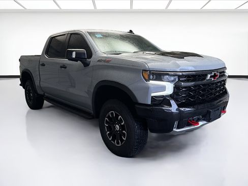 Used 2024 Chevrolet Silverado 1500 ZR2 w/ Technology Package image 3