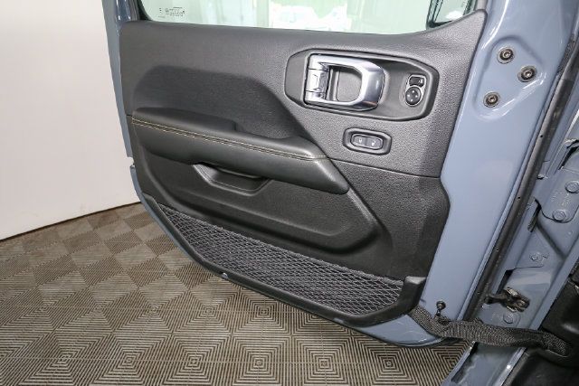 Used 2026 Jeep Wrangler Unlimited Sahara AWD/4WD image 35